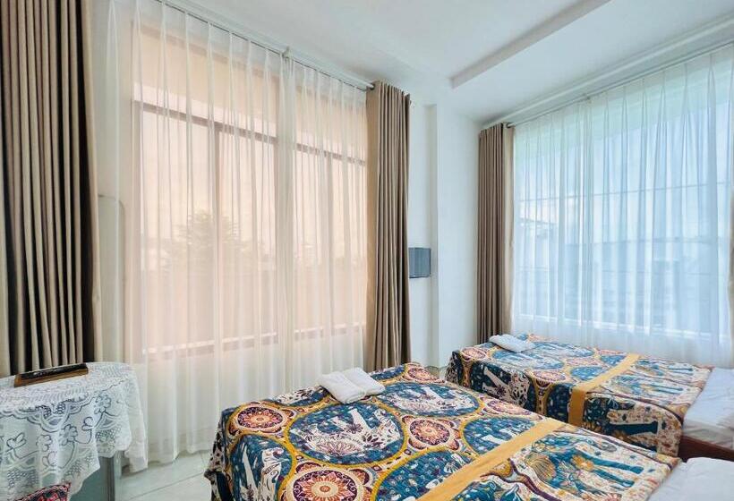 اتاق لوکس چهار تخته, A.n Homestay