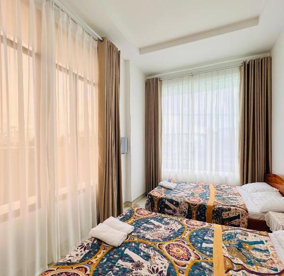 اتاق لوکس چهار تخته, A.n Homestay