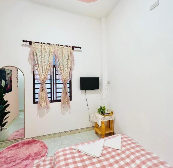 اتاق استاندارد, A.n Homestay