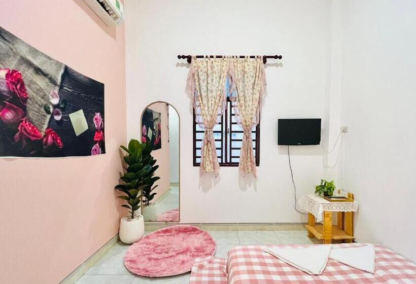 اتاق استاندارد, A.n Homestay