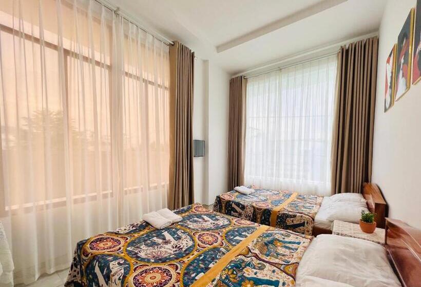 اتاق لوکس چهار تخته, A.n Homestay