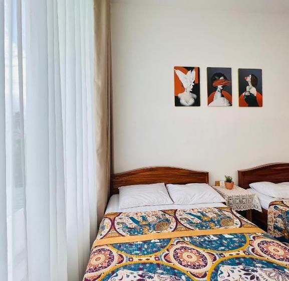 اتاق لوکس چهار تخته, A.n Homestay