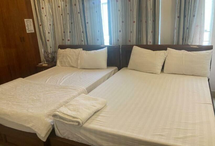 اتاق استاندارد چهار تخته, Khách Sạn 3lu