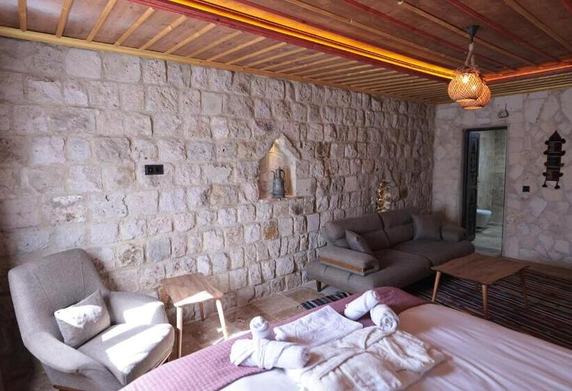 اتاق سوپریور با تخت بزرگ, Stone Owl Otel & Restaurant