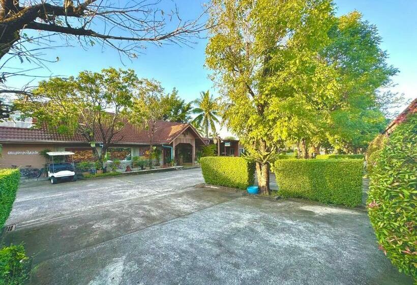 基本间, โรงแรมแสงทองรีสอร์ท