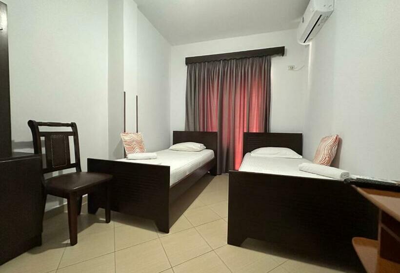 اتاق استاندارد, Trifoni