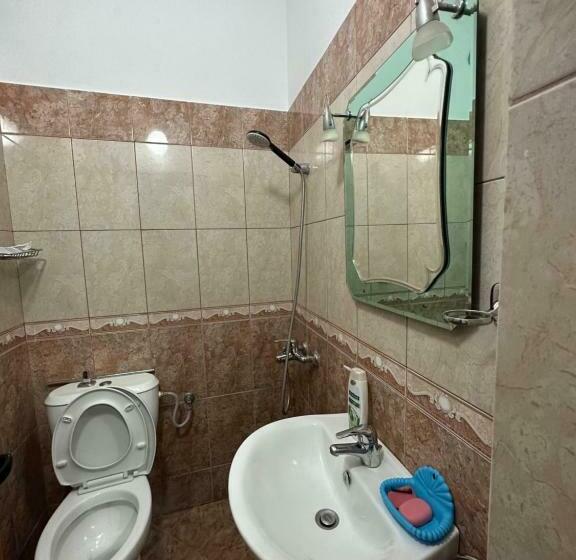 اتاق استاندارد, Trifoni