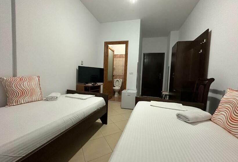 اتاق استاندارد, Trifoni