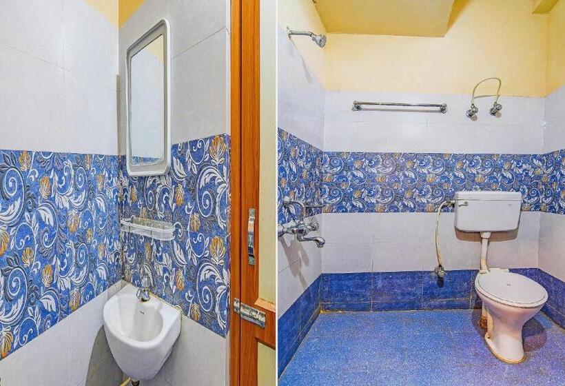 اتاق کلاسیک سه تخته, Oyo Flagship Hotel Ashirbad Deluxe
