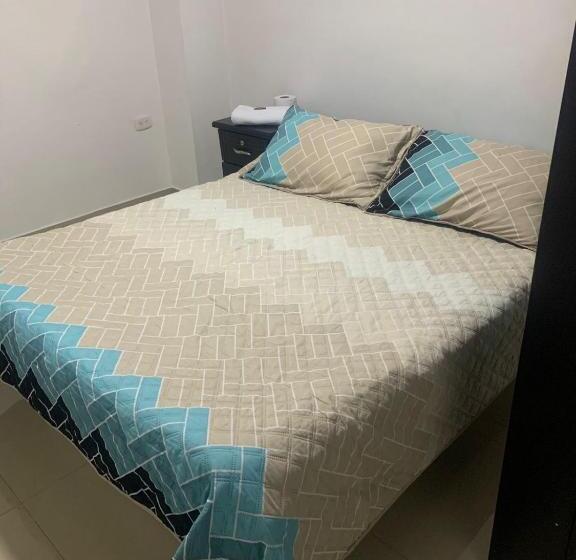 غرفة قياسية, La Fresa