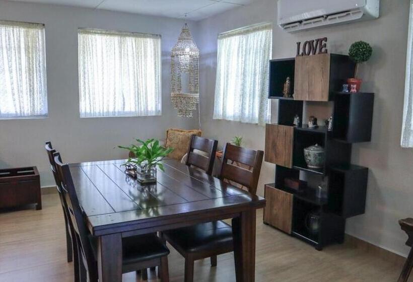 ３ベッドルームハウス, Ocean Villa Guam