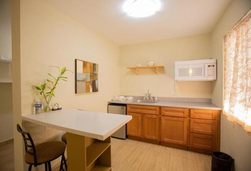 스탠다드 스튜디오, Ocean Villa Guam