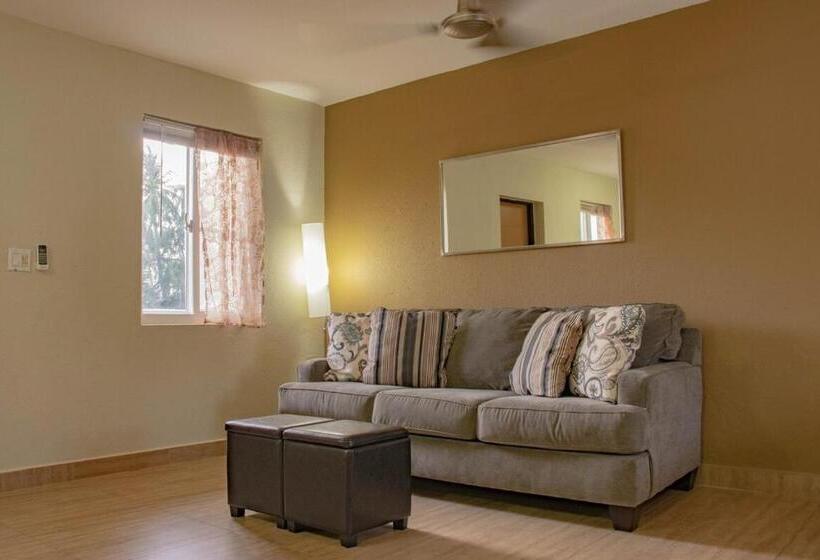 スタンダードスタジオ, Ocean Villa Guam