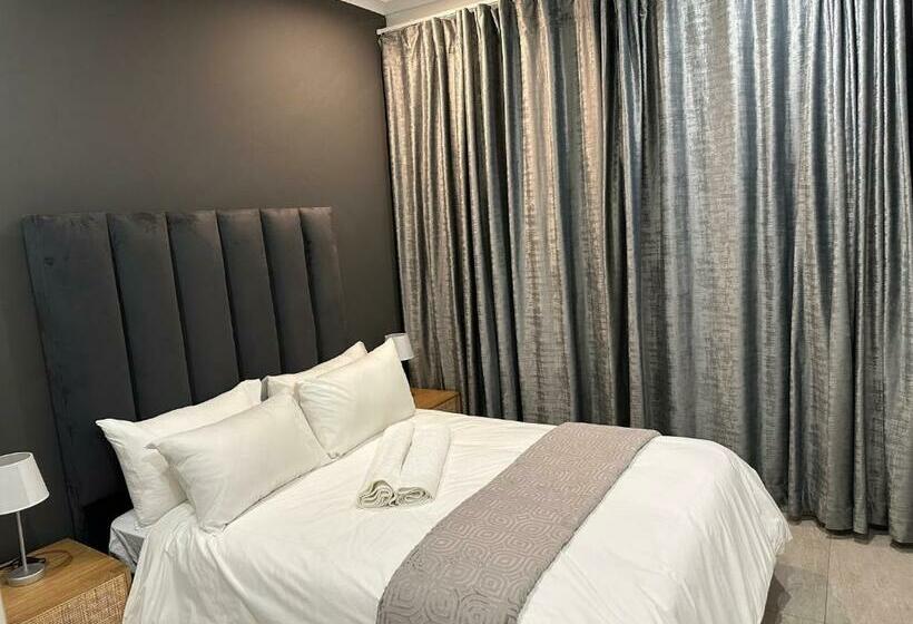 1 Bedroom Apartment Lake View, Canal View Estate & Resort