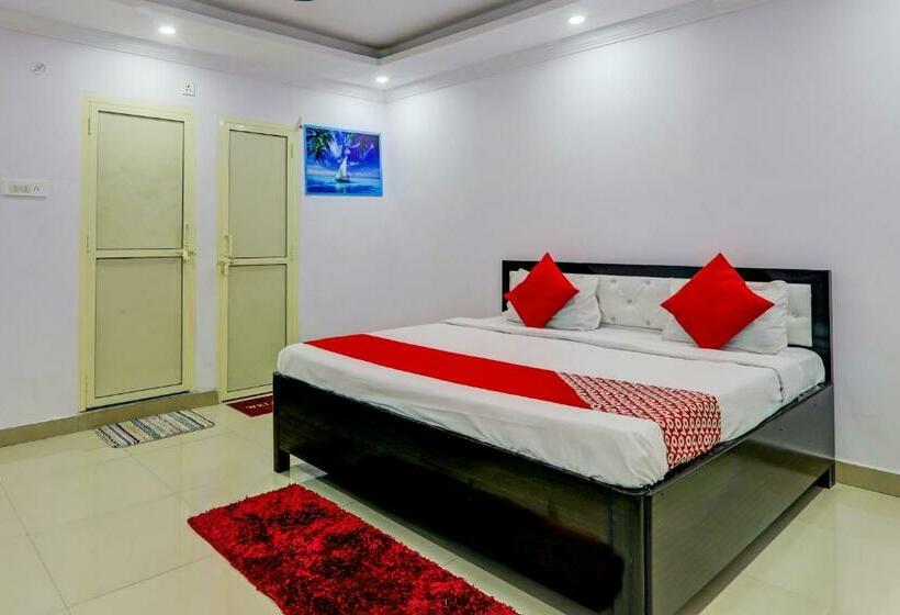 اتاق کلاسیک سه تخته, Oyo Flagship Vishal Royal