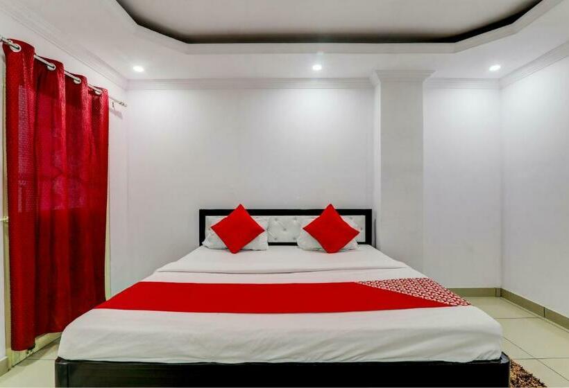 اتاق کلاسیک سه تخته, Oyo Flagship Vishal Royal