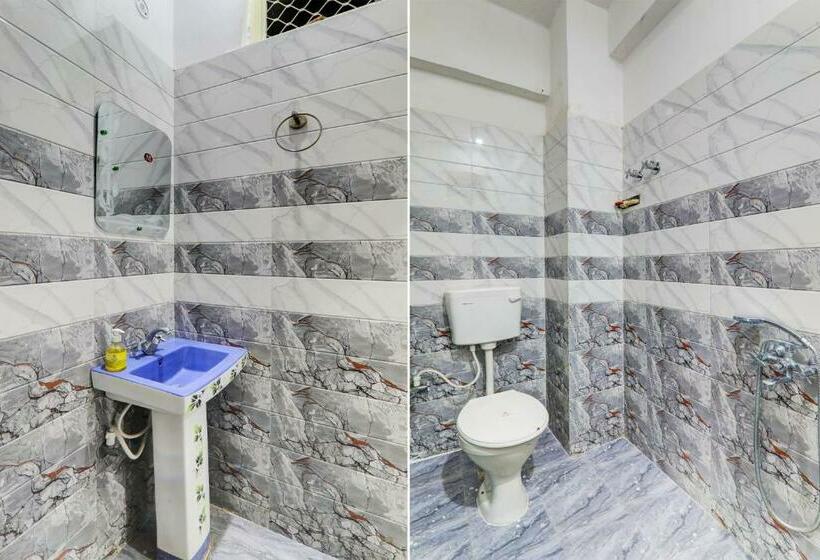 اتاق کلاسیک سه تخته, Oyo Flagship Vishal Royal