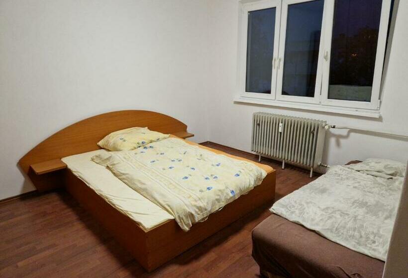 스탠다드 트리플 룸, Sankt Martin Hostel