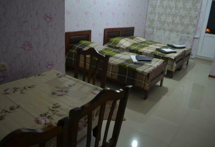 اتاق استاندارد چهار تخته, Alex's Cosy Guesthouse