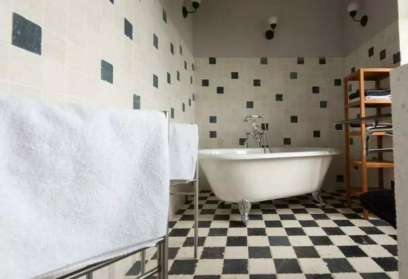 プレステージスイート, Chateau De Bézyl