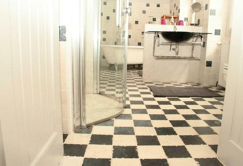 סוויטה יוקרתית, Chateau De Bézyl