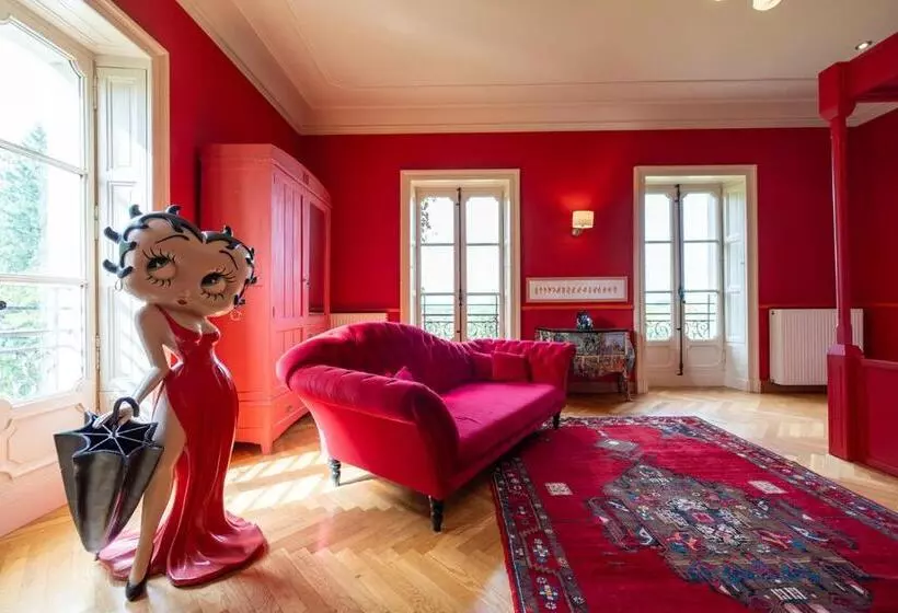 ガーデンビュースタンダードルーム, Chateau De Bézyl