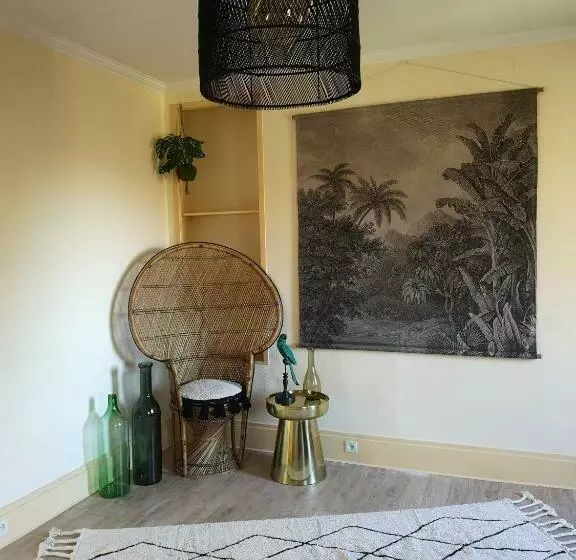 庭の見えるスタンダードトリプルルーム, Le Clos Des Fées