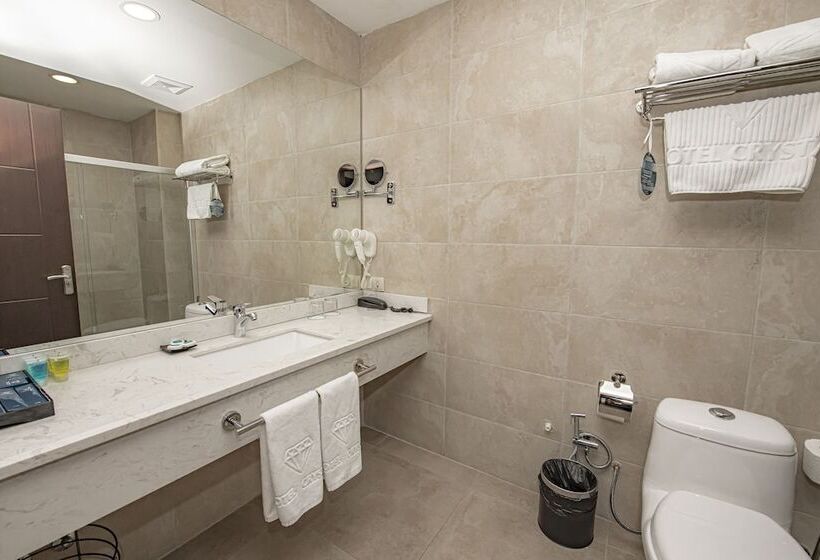 اتاق سوپریور سه تخته, Crystal Hotel & Spa
