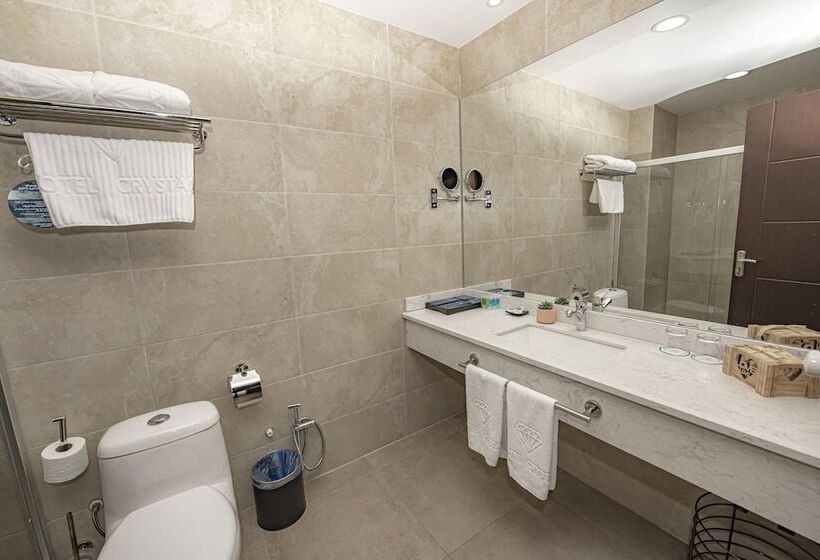 اتاق سوپریور سه تخته, Crystal Hotel & Spa