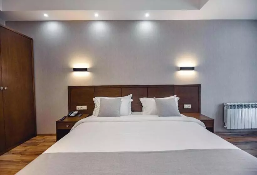 سوئیت 2 خوابه, Crystal Hotel & Spa