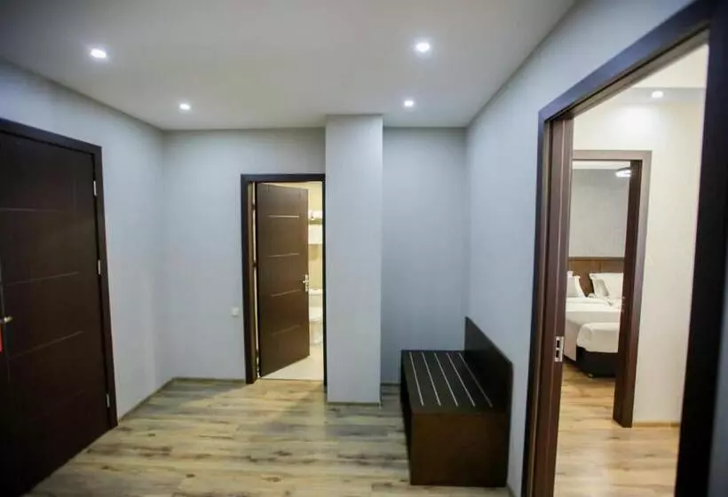 سوئیت 2 خوابه, Crystal Hotel & Spa
