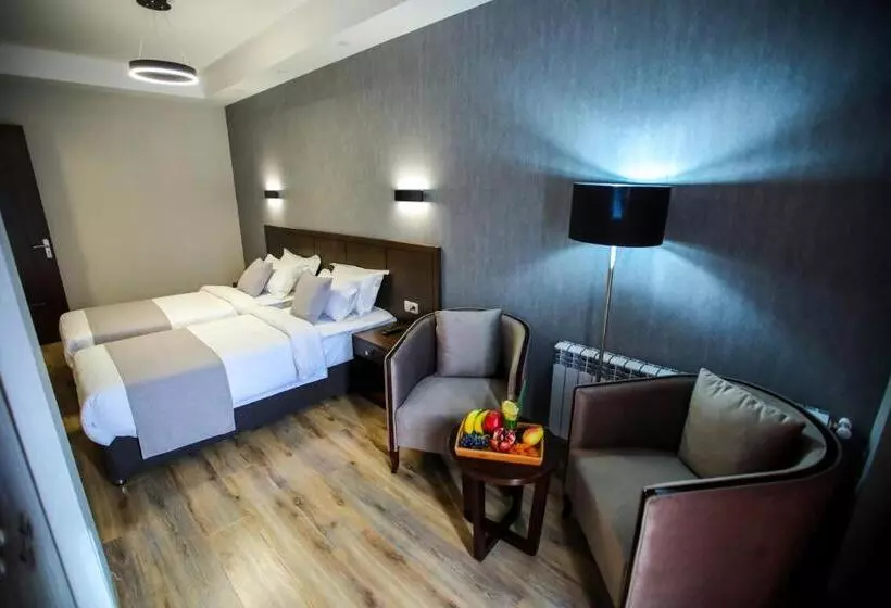 سوئیت 2 خوابه, Crystal Hotel & Spa