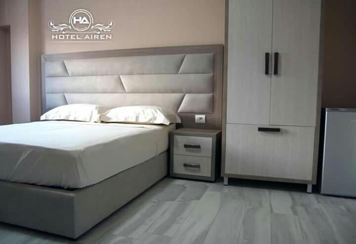 Quarto Quádruplo Estandar, Airen Hotel Velipoje