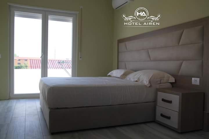 Quarto Estandar, Airen Hotel Velipoje