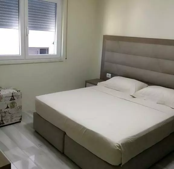 Habitació Estàndard, Airen Hotel Velipoje