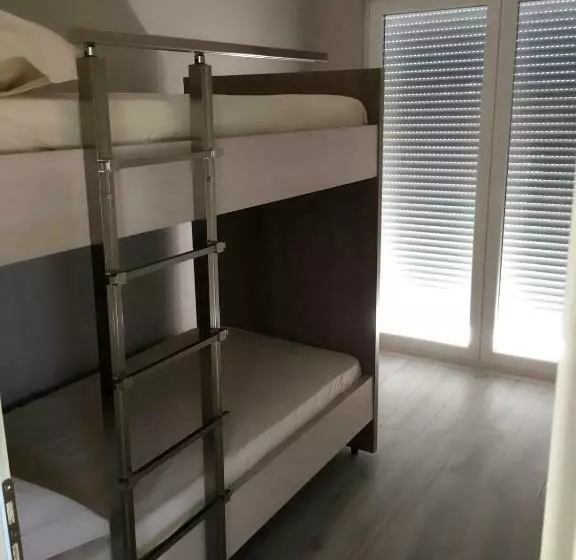 Apartament 2 Dormitoris, Airen Hotel Velipoje