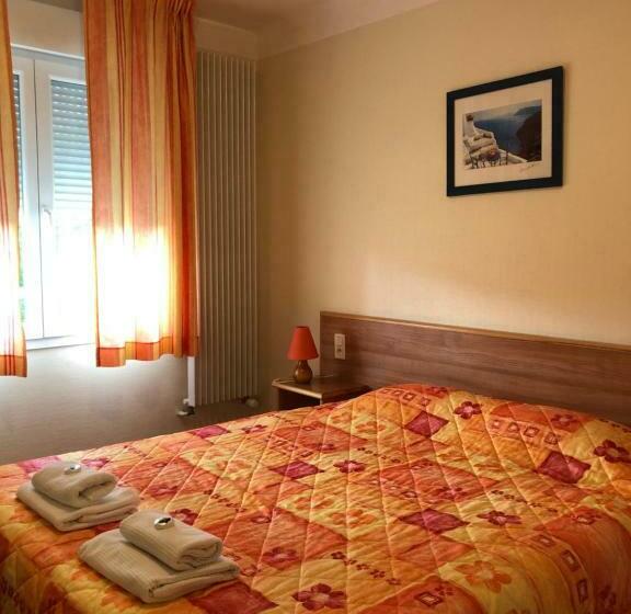 Номер Стандарт Трехместный, Hôtel Restaurant La Diligence