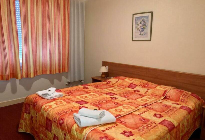 Номер Стандарт, Hôtel Restaurant La Diligence