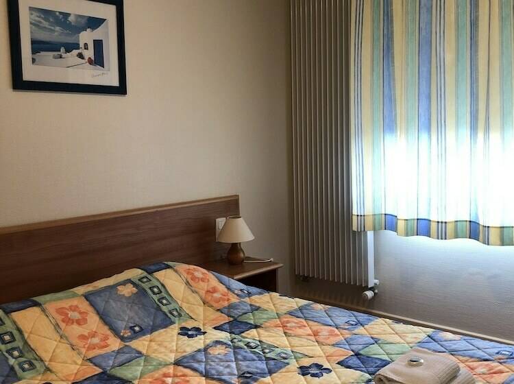 Номер Стандарт, Hôtel Restaurant La Diligence