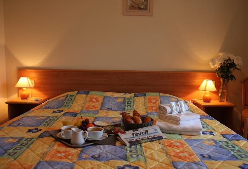 Номер Стандарт, Hôtel Restaurant La Diligence