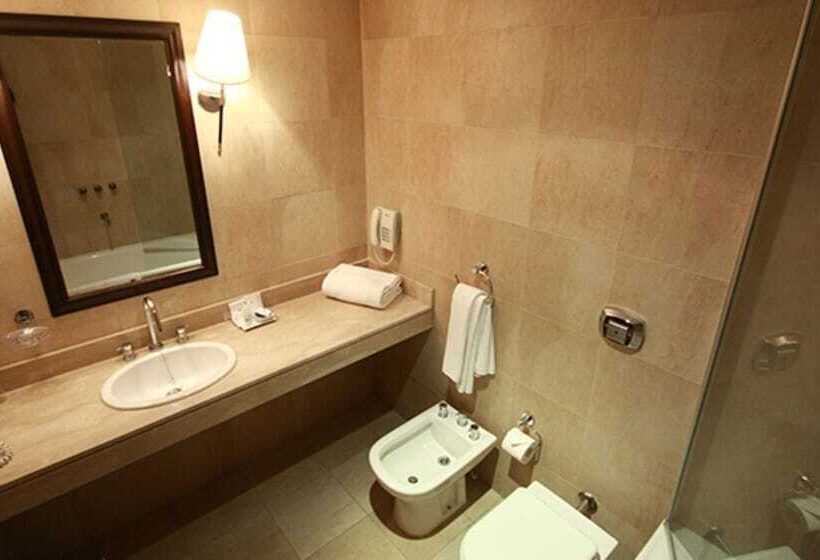 סוויטה נוף לבריכה, Melincue Casino & Resort