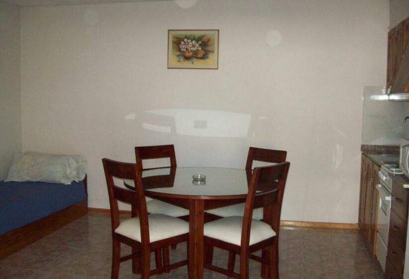 침실 1개 아파트, Muras Apart