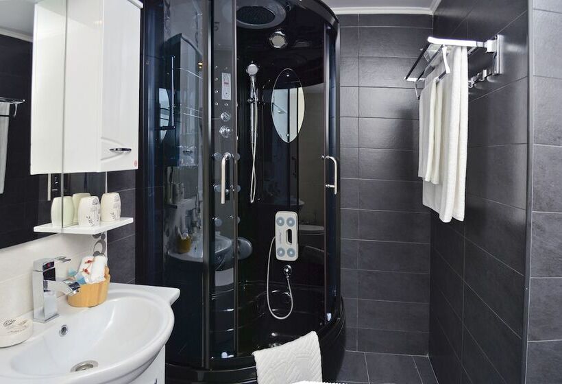 اتاق لوکس با بالکن, King David  By Dnt Group