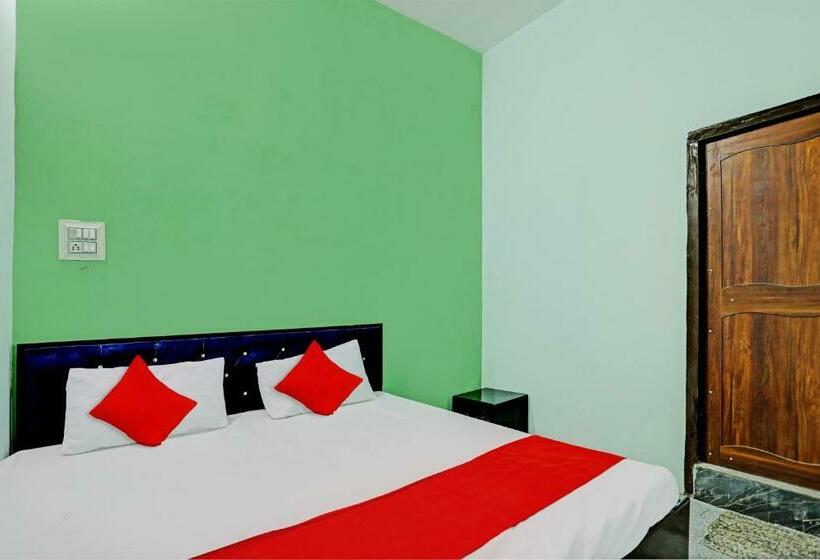 トリプルクラシックルーム, Oyo Flagship Ub Inn & Restaurant