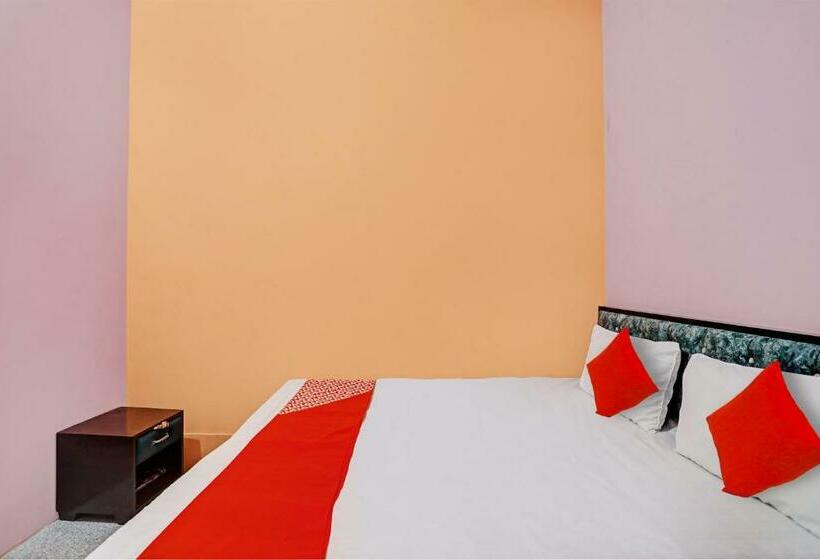 トリプルクラシックルーム, Oyo Flagship Ub Inn & Restaurant