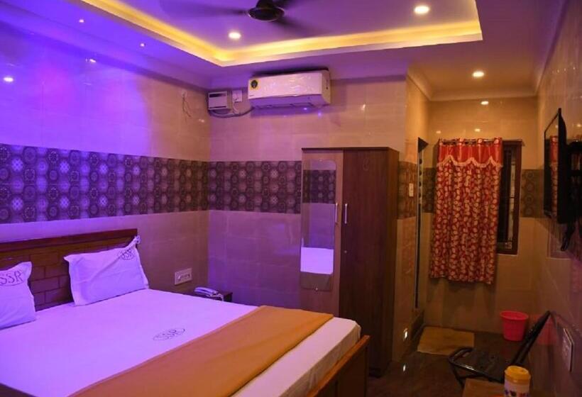 スタンダード４人部屋, Sri Sai Ram Residency Rameswaram