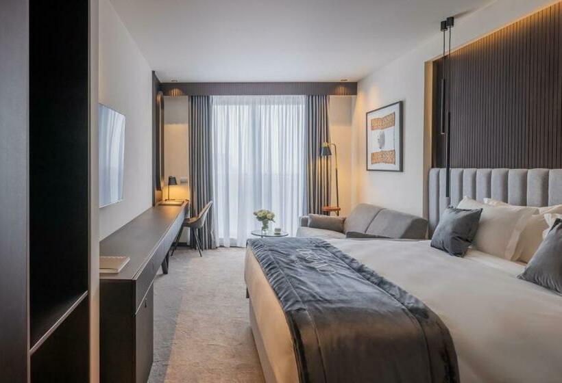 اتاق استاندارد, Derand