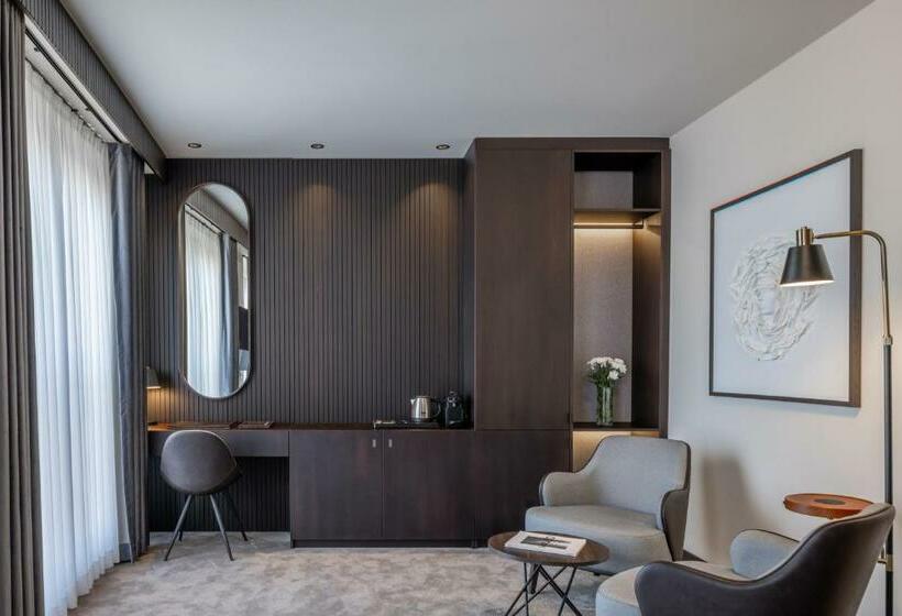 سوییت جونیور, Derand