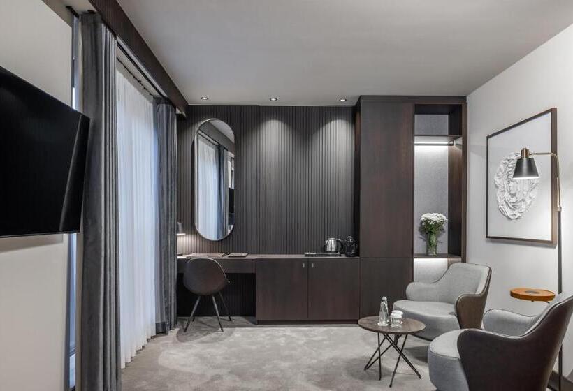 سوییت جونیور, Derand