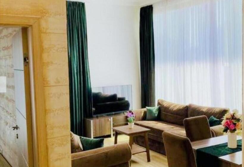 Deluxe Suite Sea View, Apart Hotels Locco Guinness